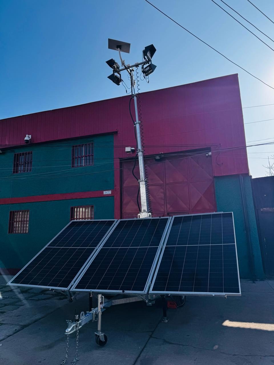 Iluminación solar en nave industrial
